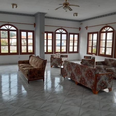 Iro Hotel Samos Ágios Konstantínos エクステリア 写真