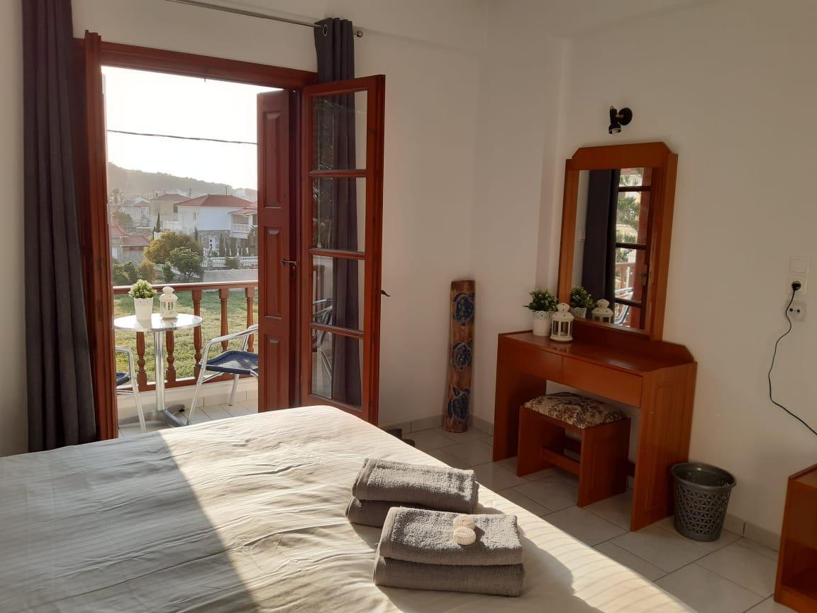 Iro Hotel Samos Ágios Konstantínos エクステリア 写真